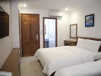 Twilight Beach Hotel Дананг